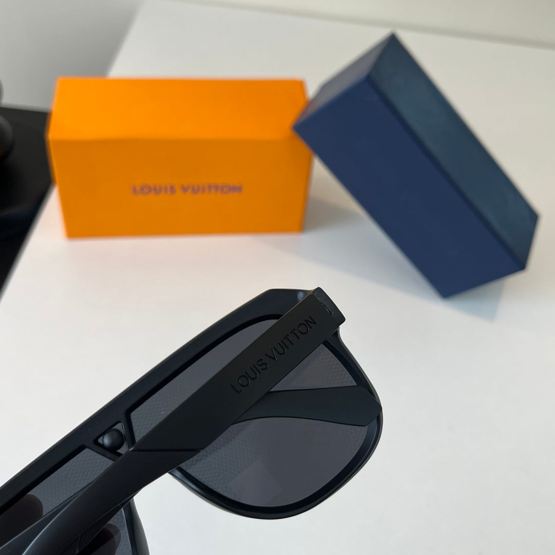 Louis Vuitton Fashion Black Lens Sunglasses for Men & Women - 414772 - detail image 7