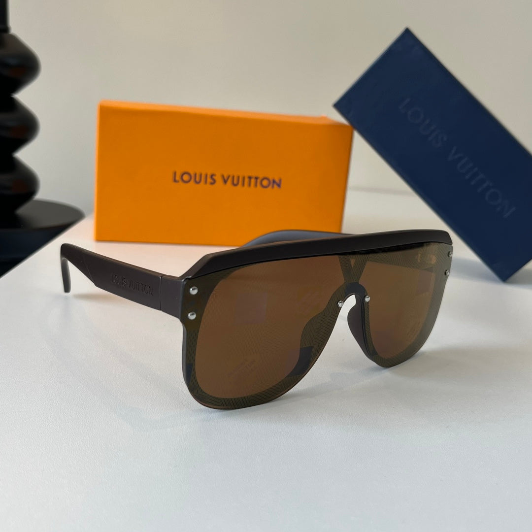 Louis Vuitton Fashion Black Lens Sunglasses for Men & Women - 381906