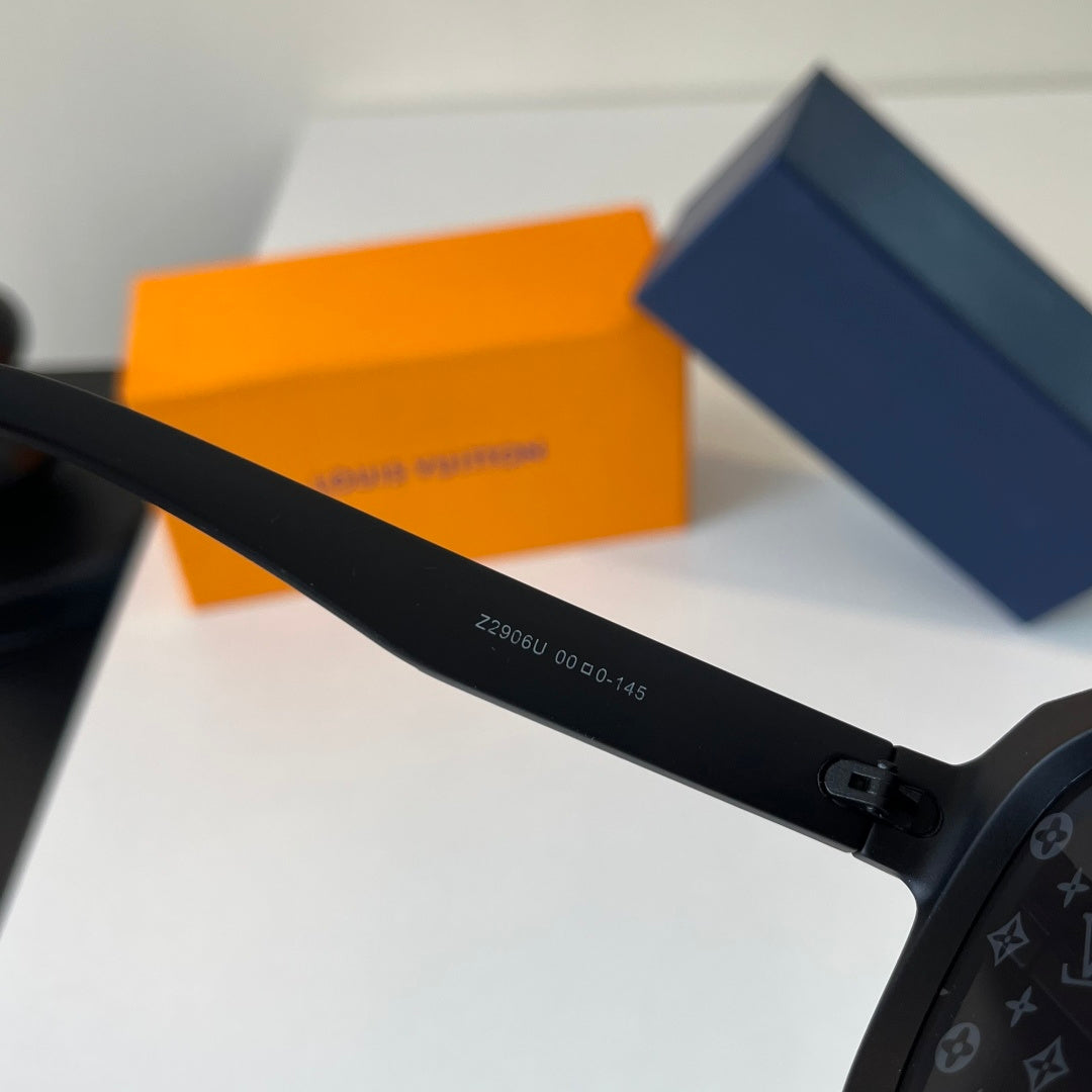 Louis Vuitton Fashion Blue Lens Sunglasses for Men & Women - 414774 - detail image 9