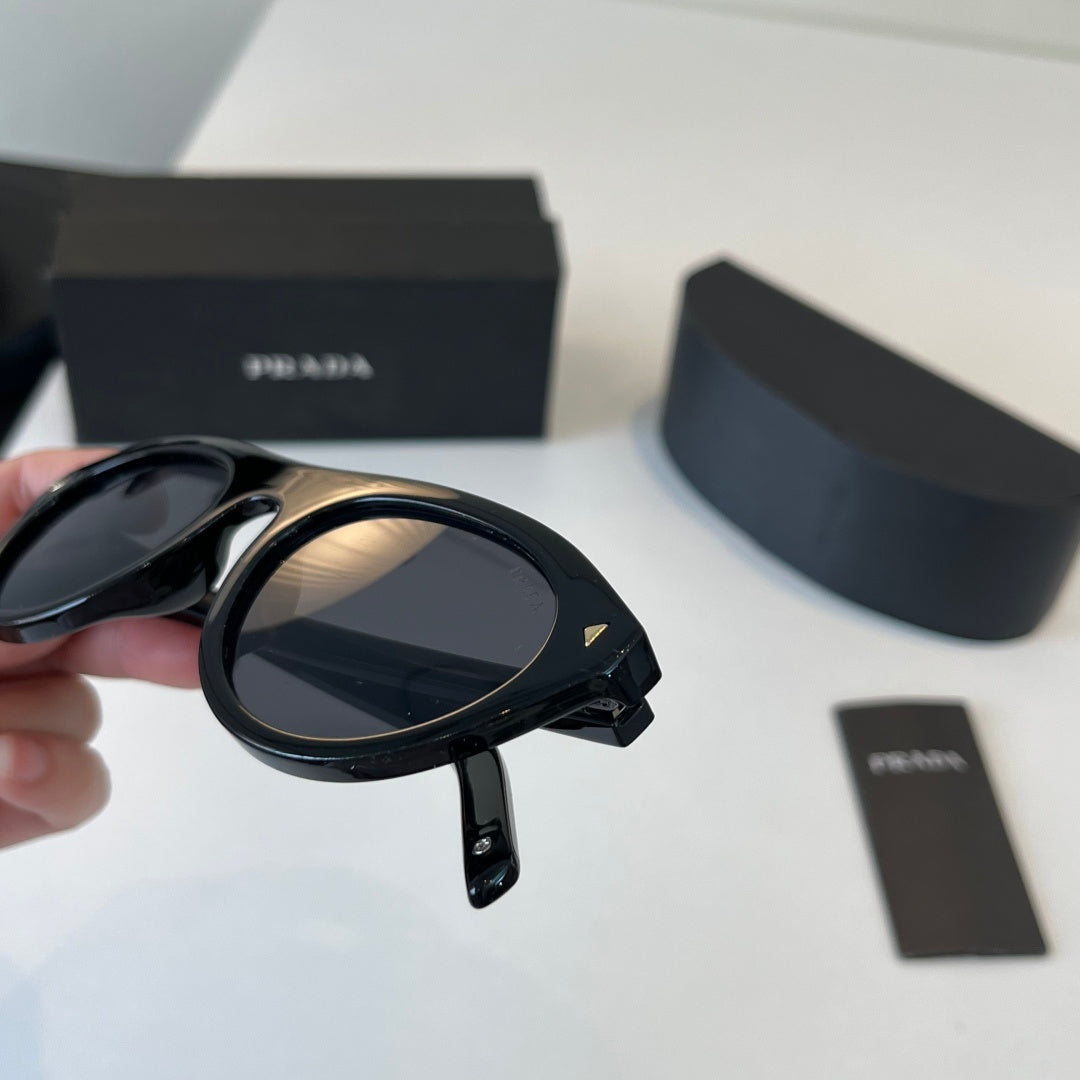 Prada Fashion Black Lens Sunglasses for Men & Women - 358347 - detail image 6
