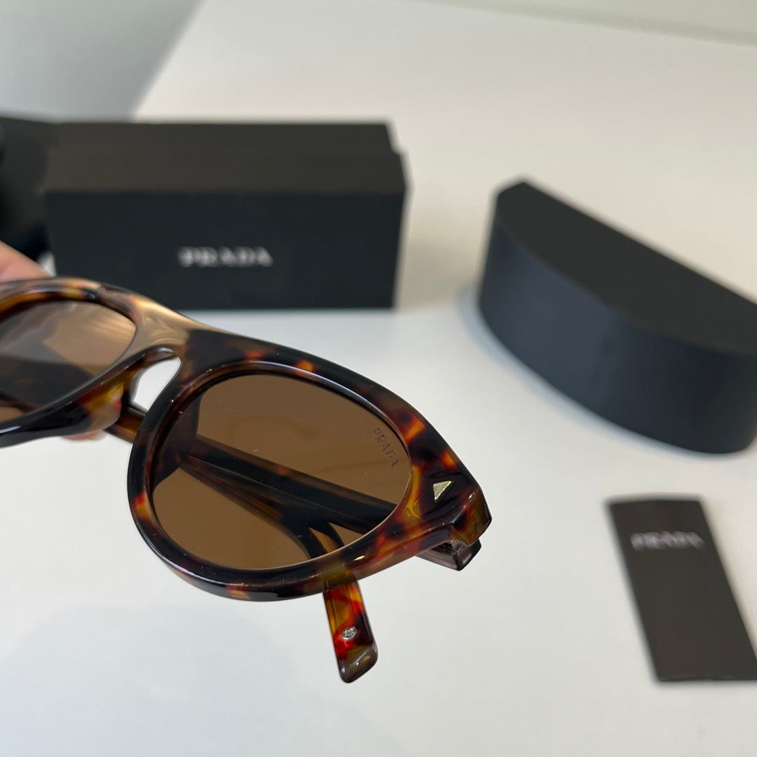 Prada Fashion Black Lens Sunglasses for Men & Women - 358348 - detail image 6
