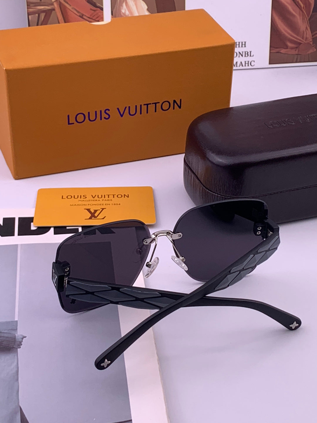 Louis Vuitton L1550 Square Gold Lens Sunglasses for Men & Women - 357731 - detail image 5