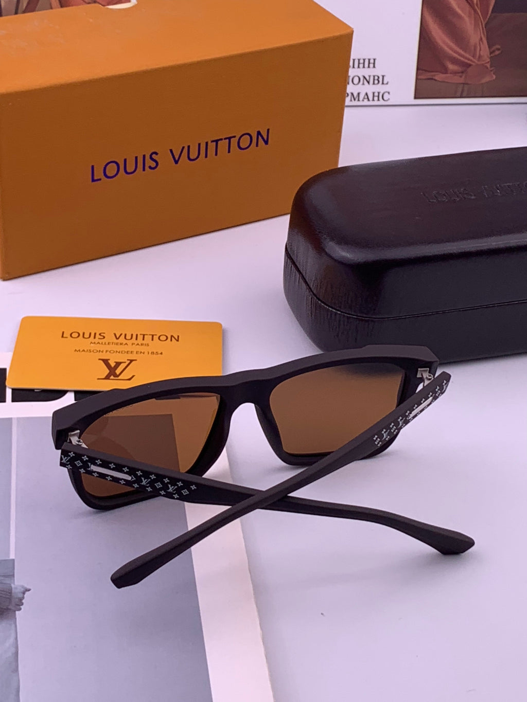 Louis Vuitton L8510 Square Brown Lens Sunglasses for Men & Women - 357733 - detail image 6