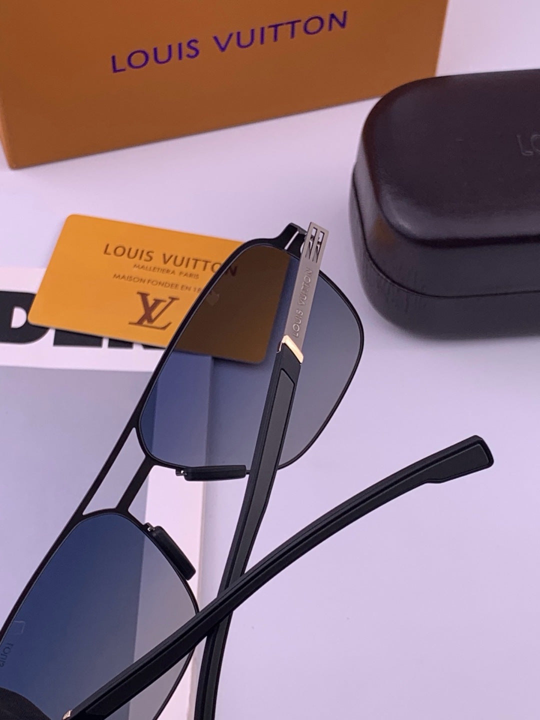 Louis Vuitton L816 Fashion Gold Lens Sunglasses for Men & Women - 357738 - detail image 5