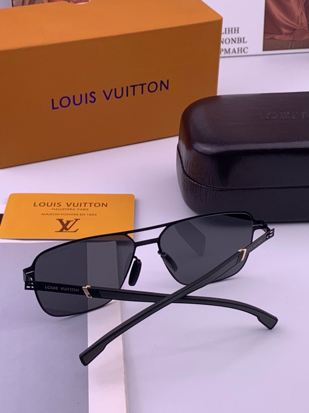 Louis Vuitton L816 Fashion Gold Lens Sunglasses for Men & Women - 357739 - detail image 6