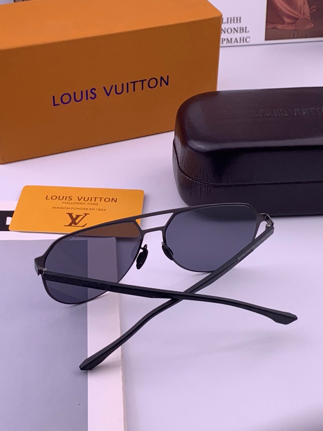 Louis Vuitton L315 Fashion Gold Lens Sunglasses for Men & Women - 357713 - detail image 6