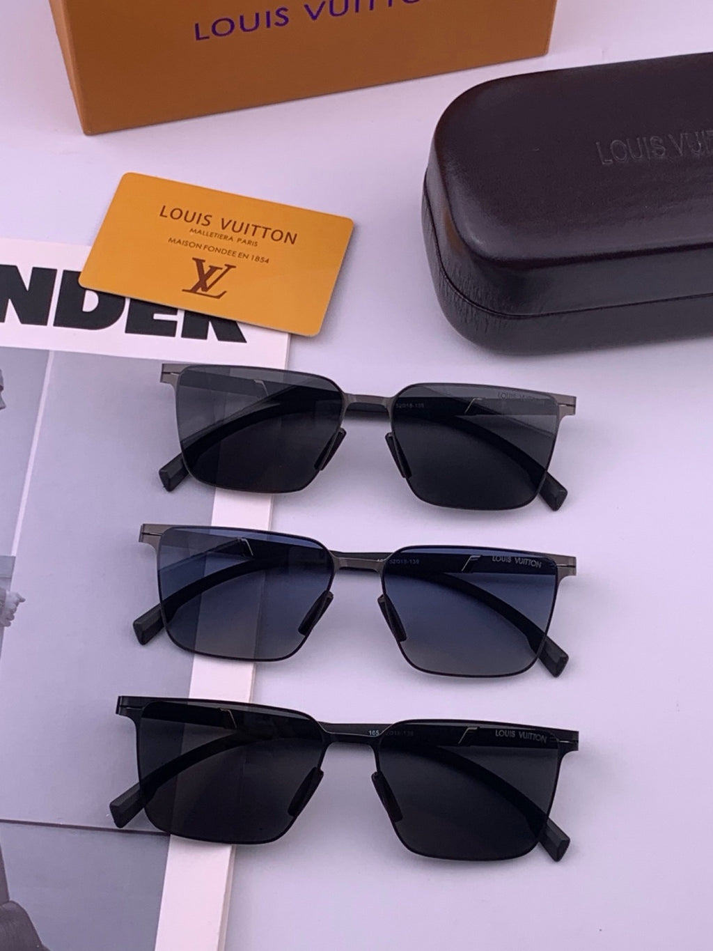 Louis Vuitton L516 Fashion Gold Lens Sunglasses for Men & Women - 357716 - detail image 7