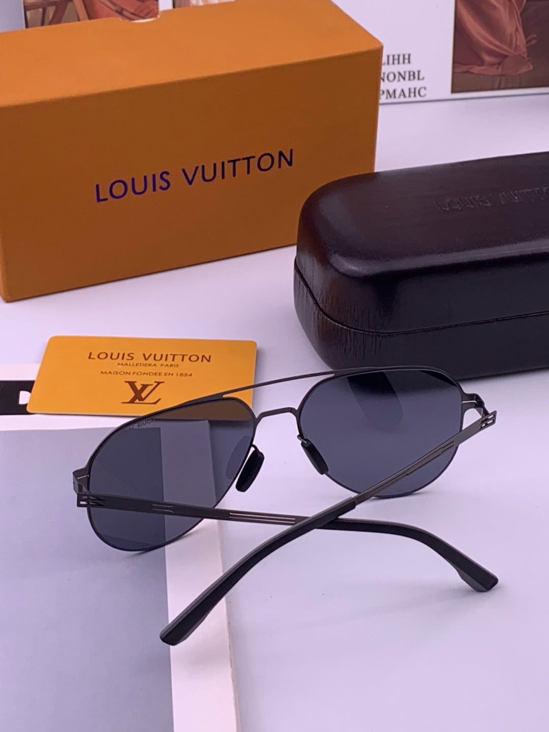 Louis Vuitton L39 Fashion Gold Lens Sunglasses for Men & Women - 357719 - detail image 6
