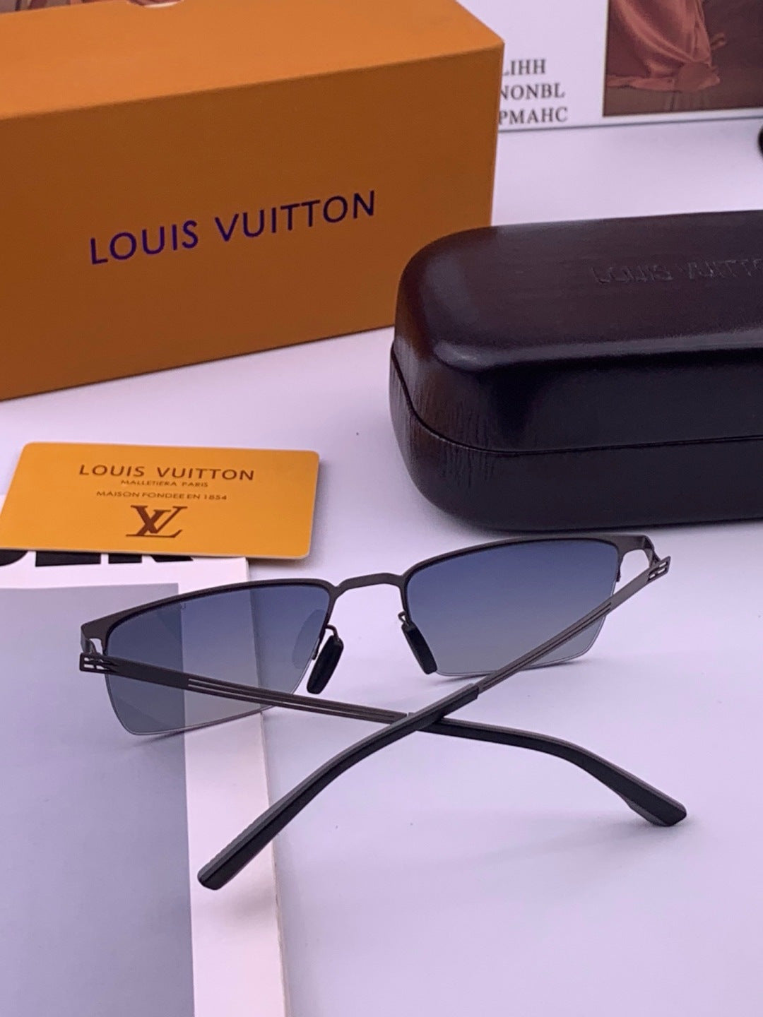 Louis Vuitton L510 Fashion Gold Lens Sunglasses for Men & Women - 357721 - detail image 6
