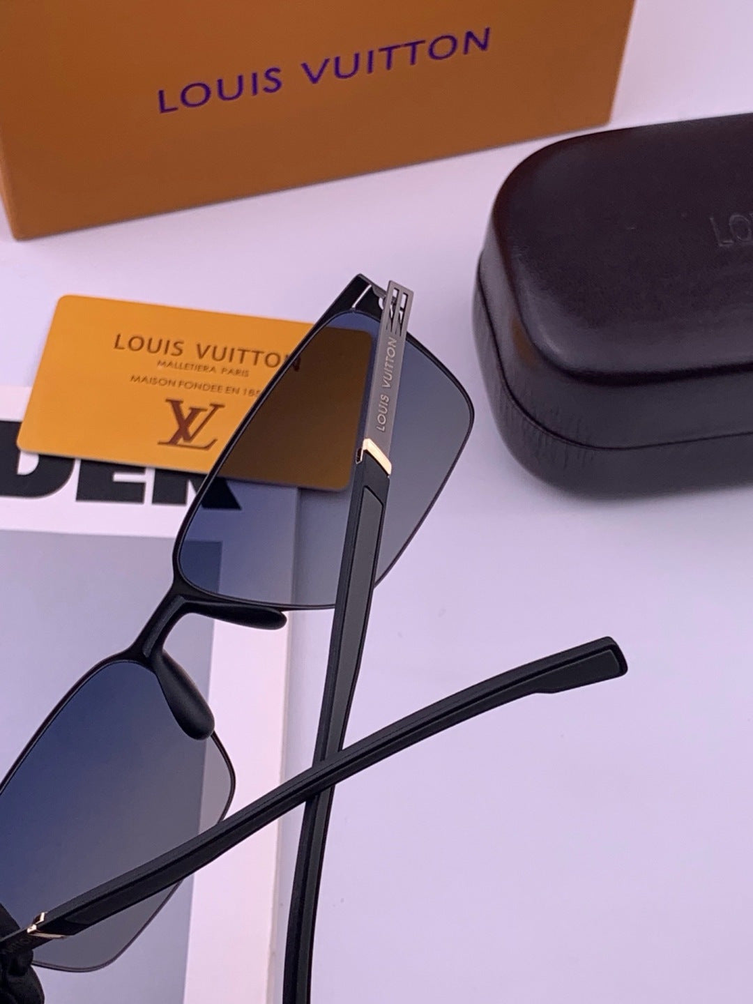 Louis Vuitton L316 Fashion Gold Lens Sunglasses for Men & Women - 357724 - detail image 5