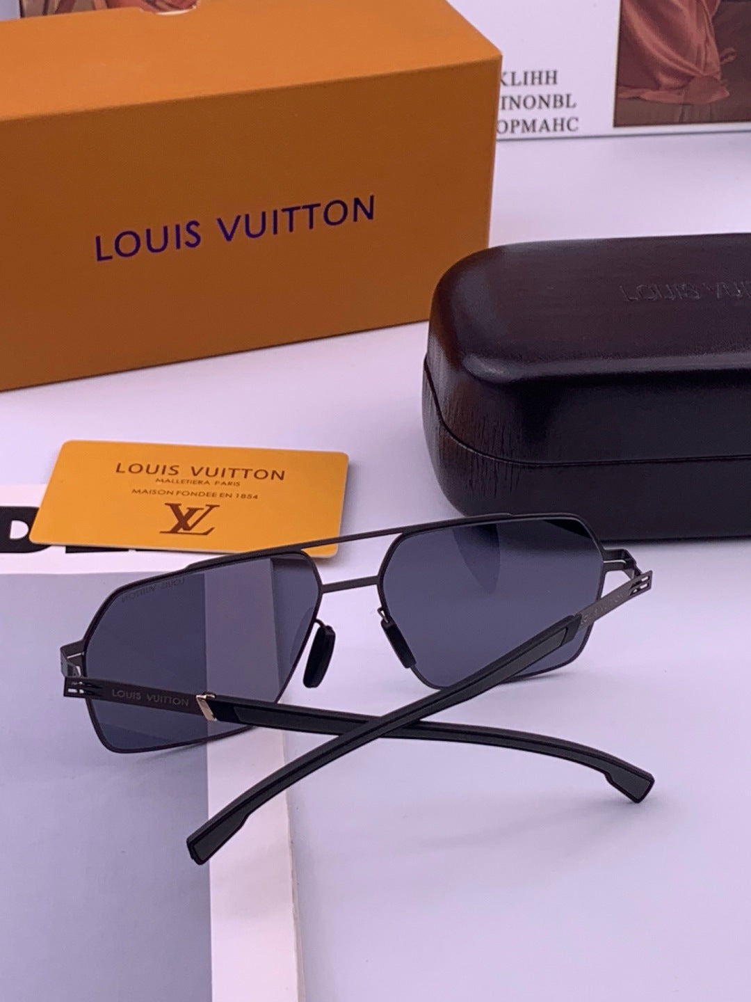 Louis Vuitton L313 Fashion Gold Lens Sunglasses for Men & Women - 357728 - detail image 6