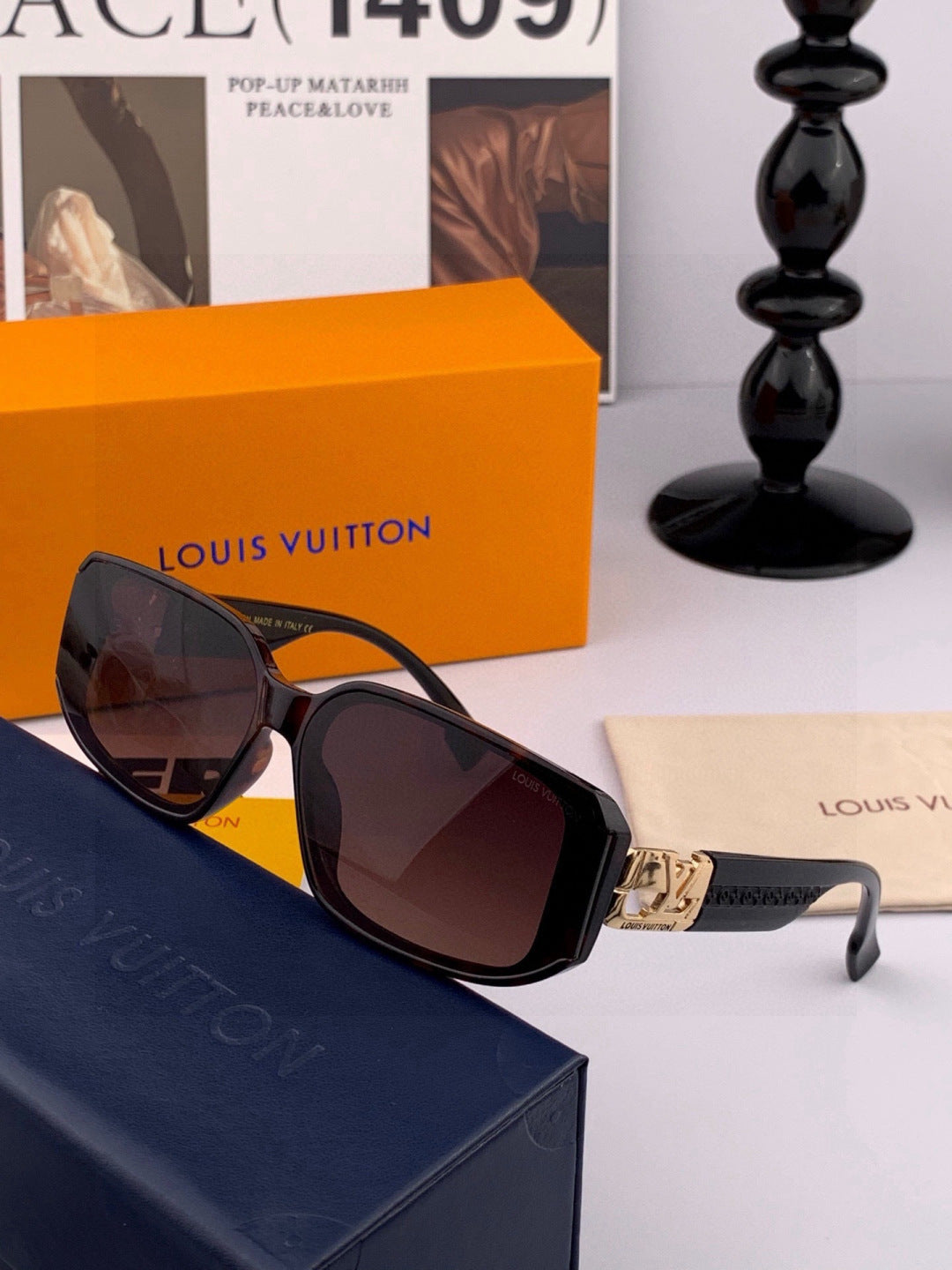 Louis Vuitton L5551 Square Black Lens Sunglasses for Men & Women - 357706 - detail image 4