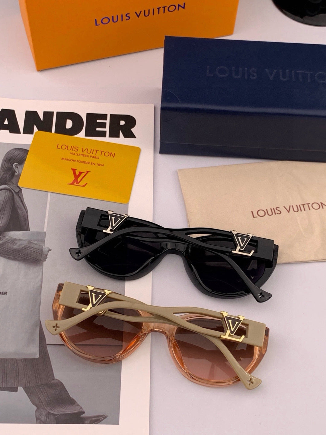 Louis Vuitton L1231 Square Black Lens Sunglasses for Men & Women - 357708 - detail image 6