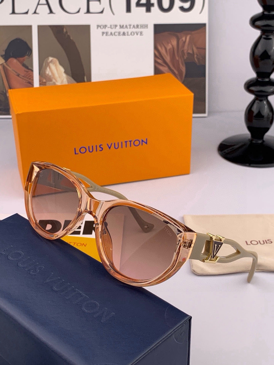 Louis Vuitton L1231 Square Black Lens Sunglasses for Men & Women - 357708 - detail image 3