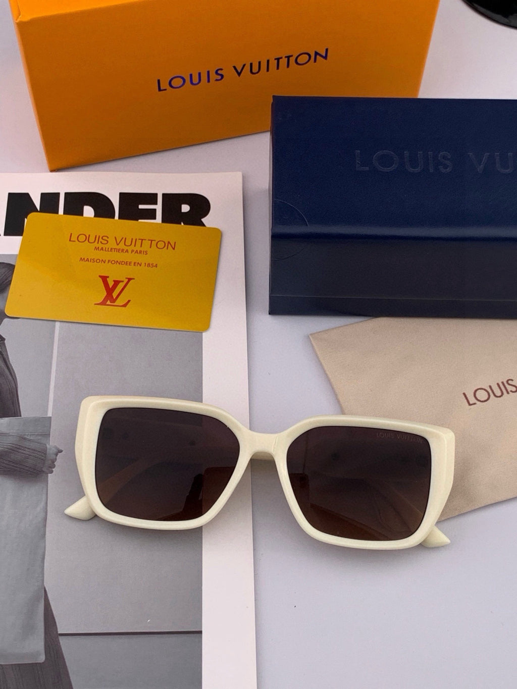 Louis Vuitton L6221 Square Black Lens Sunglasses for Men & Women - 357709
