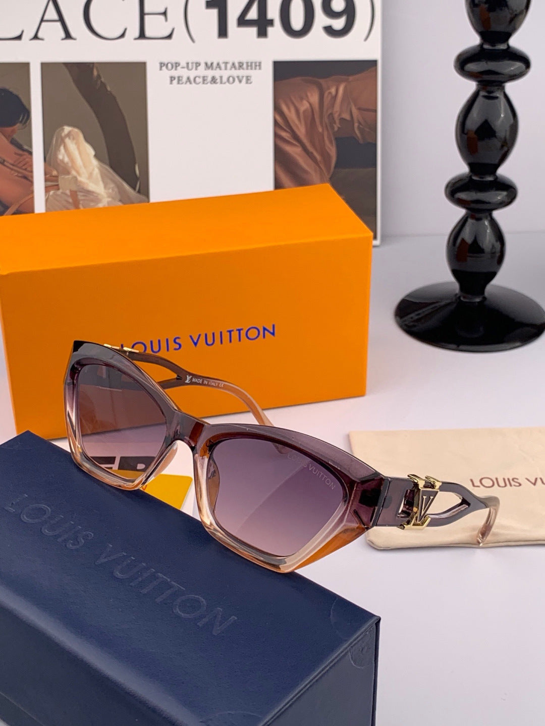 Louis Vuitton L4550 Square Black Lens Sunglasses for Men & Women - 357710 - detail image 4