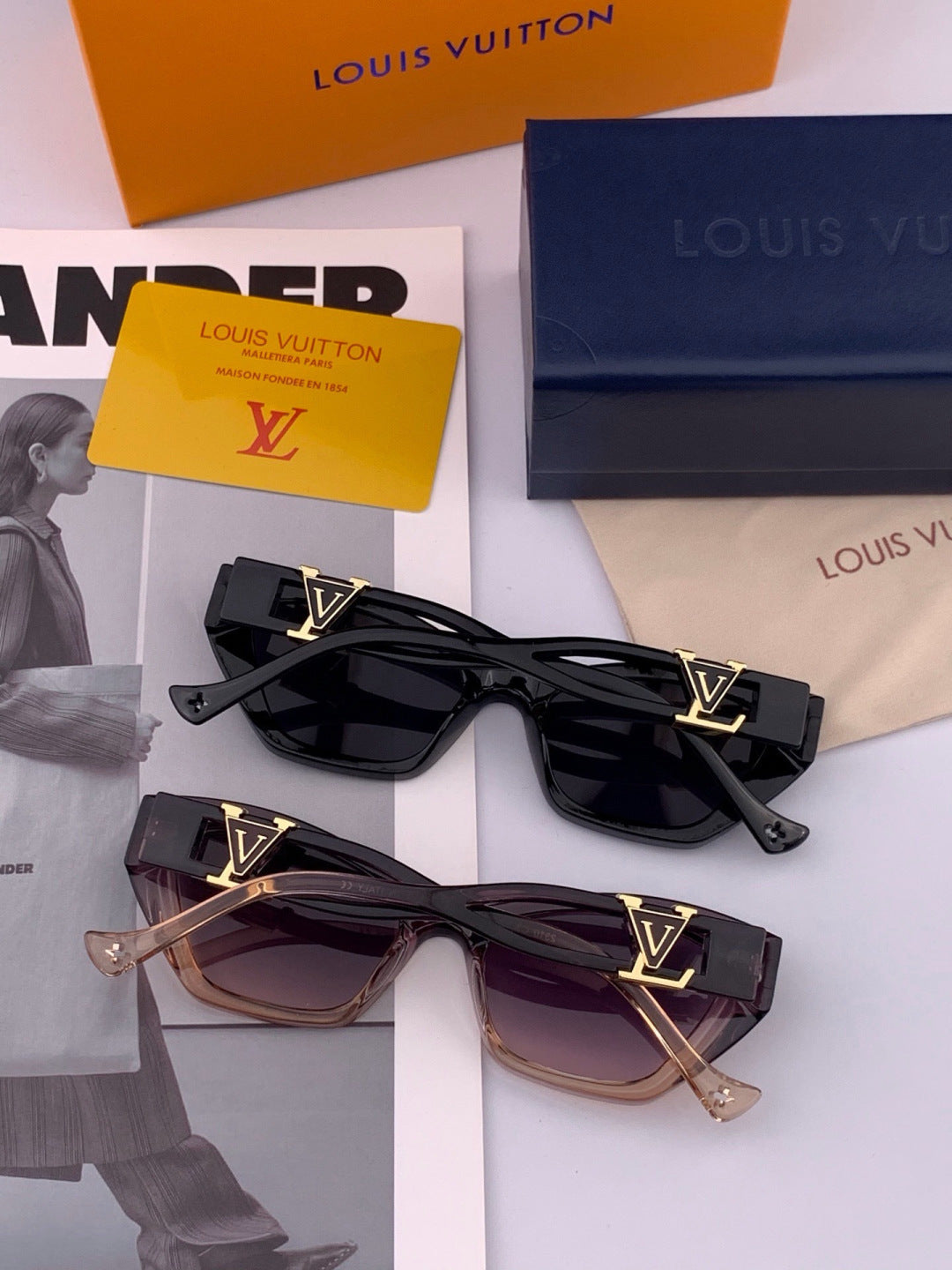 Louis Vuitton L4550 Square Black Lens Sunglasses for Men & Women - 357710 - detail image 6