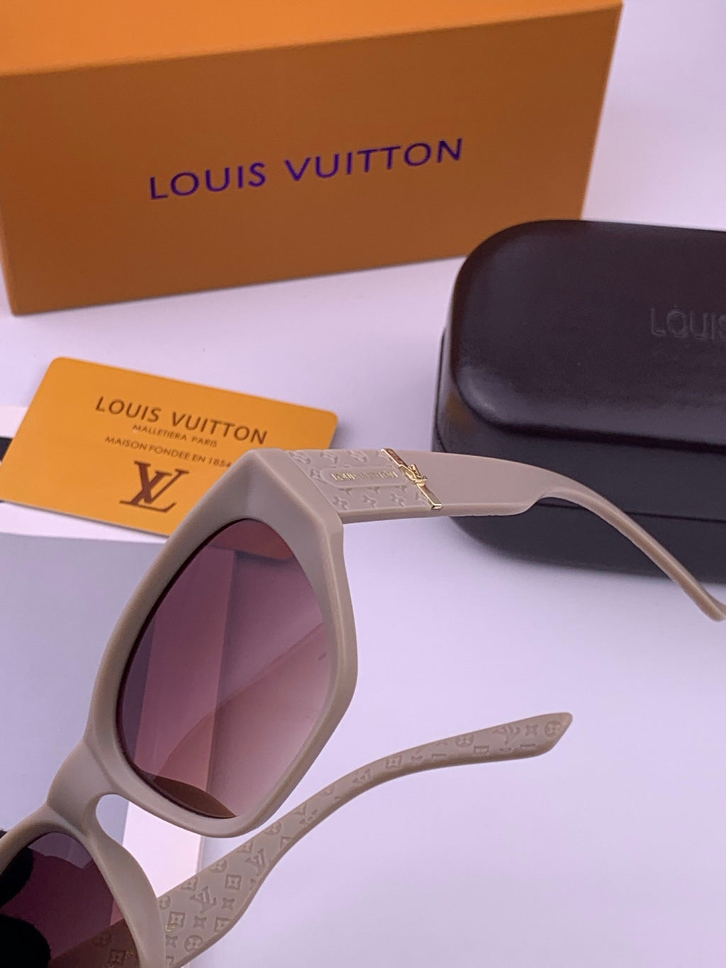 Louis Vuitton L17000 Square Black Lens Sunglasses for Men & Women - 357655 - detail image 3