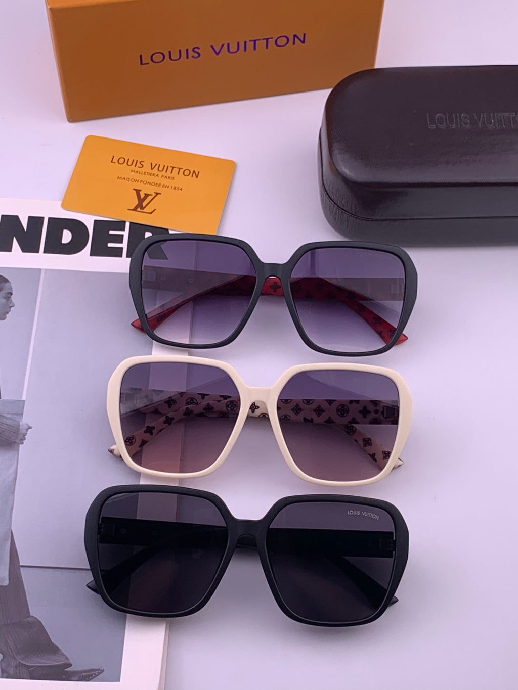 Louis Vuitton L3305 Square Black Lens Sunglasses for Men & Women - 357658 - detail image 8