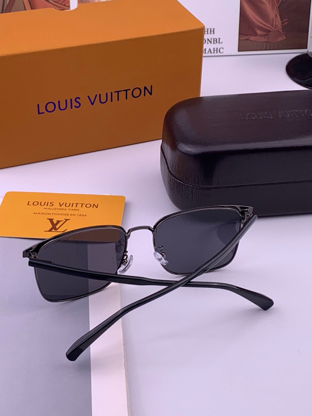 Louis Vuitton L3343 Polarized Aviator Brown Lens Sunglasses for Men & Women - detail image 7