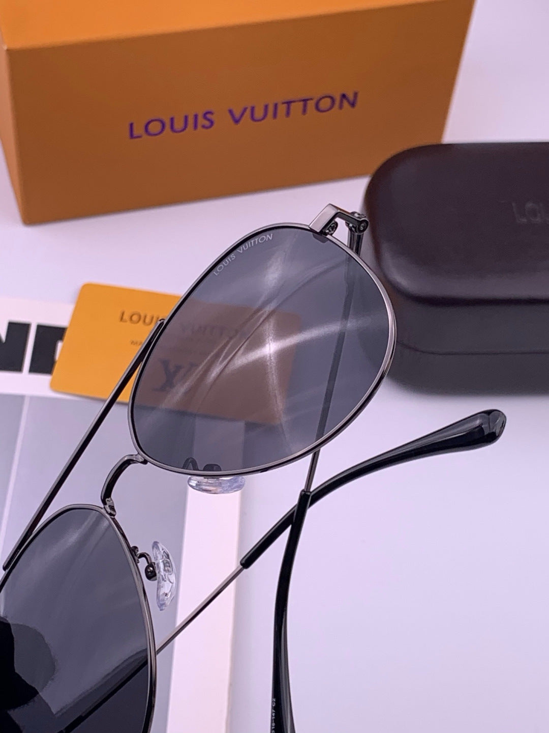 Louis Vuitton L5338 Polarized Aviator Brown Lens Sunglasses for Men & - 357620 - detail image 4