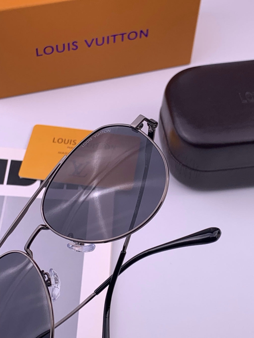 Louis Vuitton L5342 Polarized Aviator Black Lens Sunglasses for Men & - 357625 - detail image 5