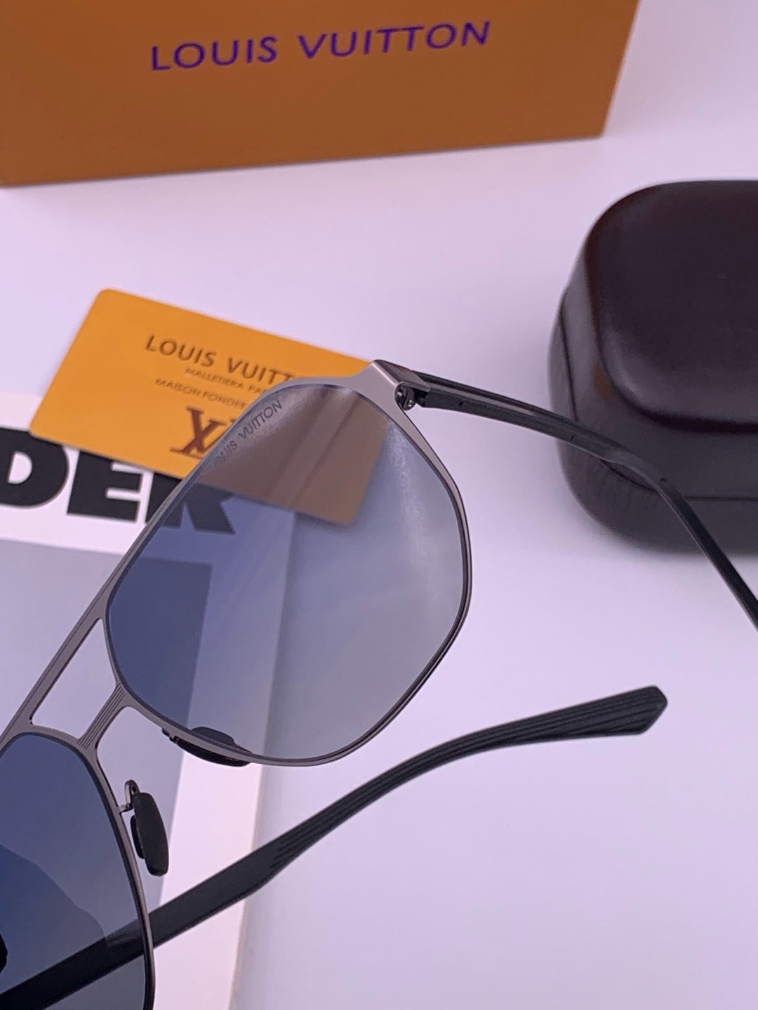 Louis Vuitton L116 Fashion Black Lens Sunglasses for Men & Women - 357643 - detail image 3