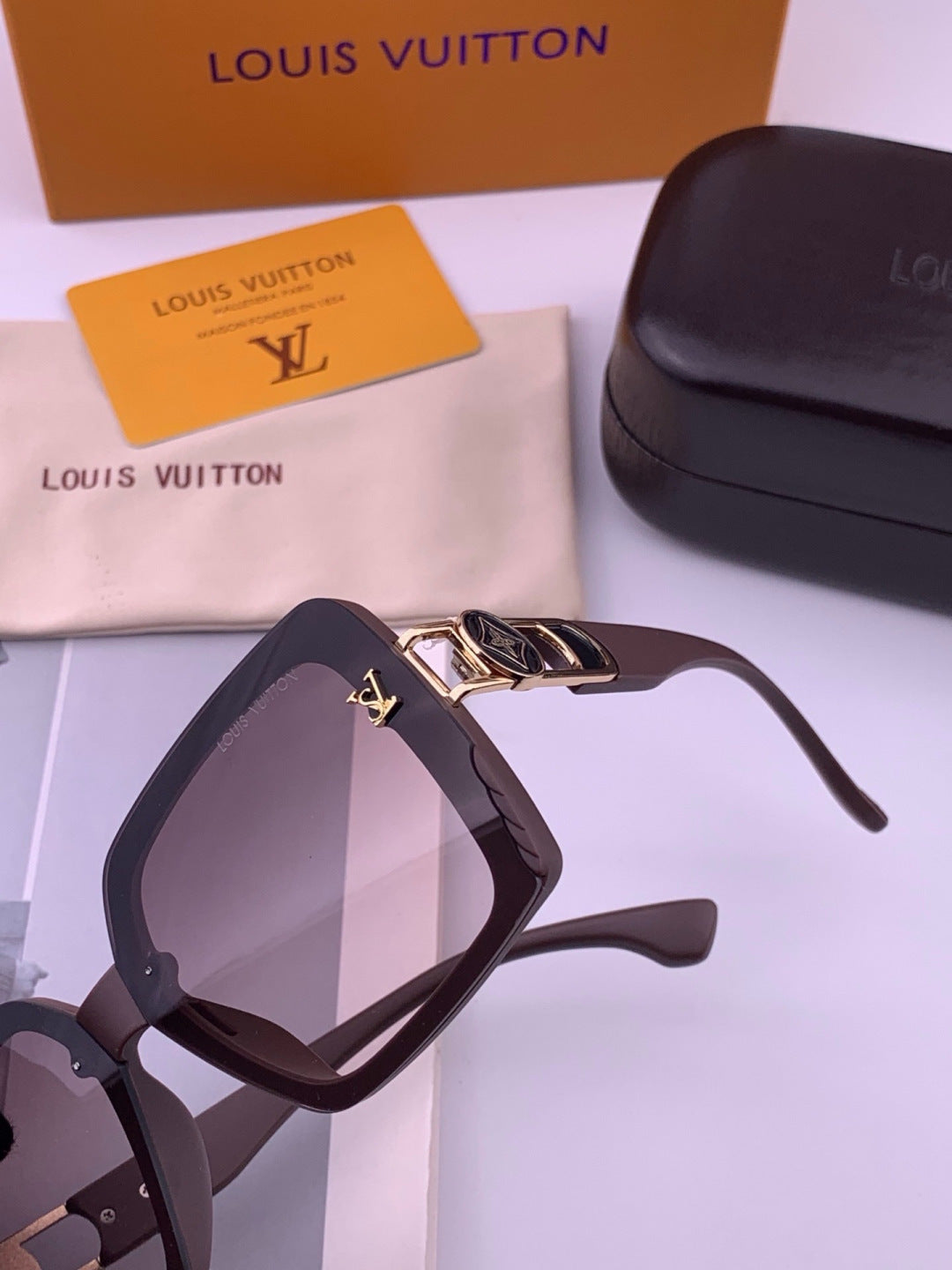 Louis Vuitton L5304 Polarized Square Brown Lens Sunglasses for Men & - 357613 - detail image 2