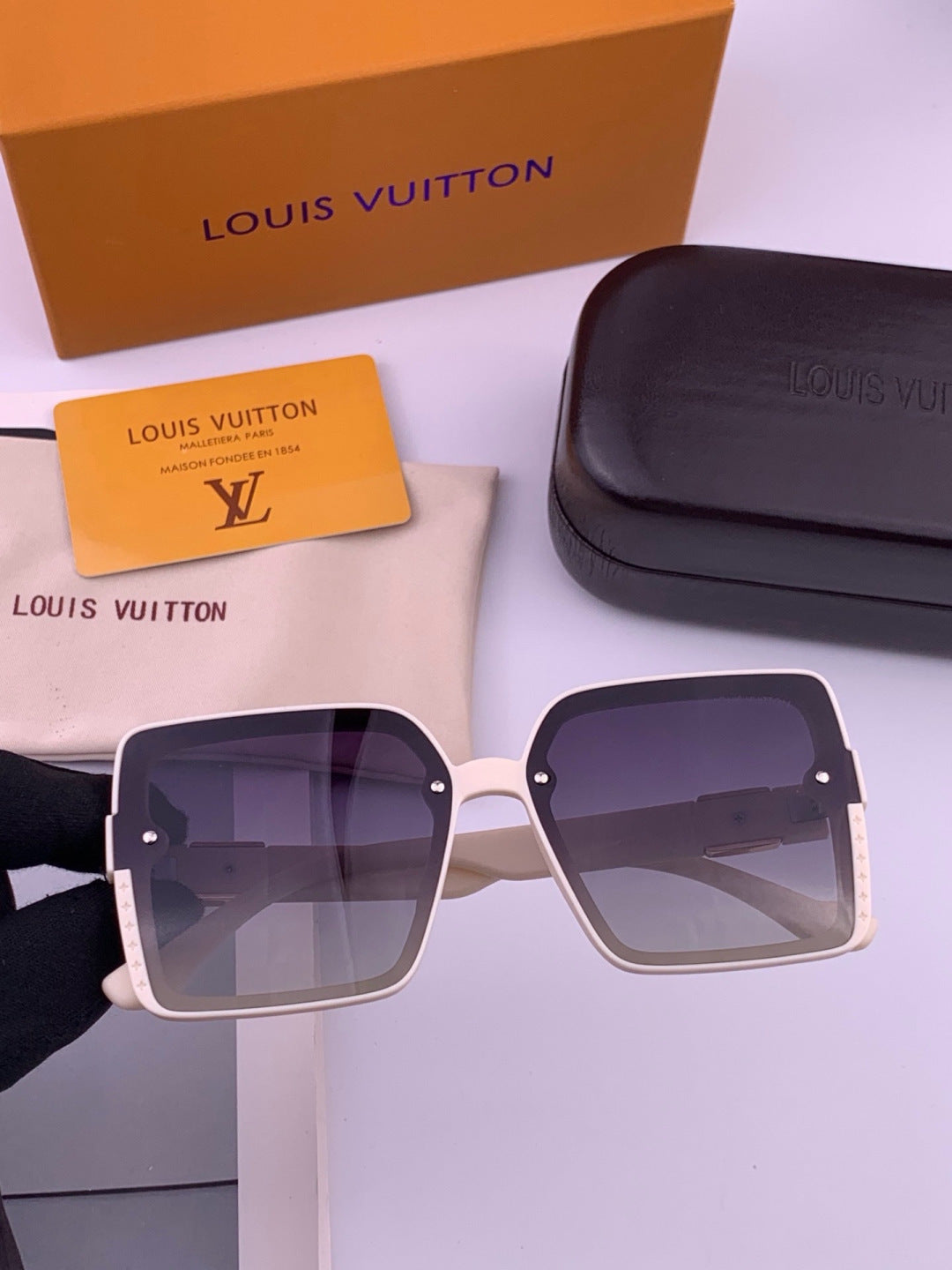 Louis Vuitton L1845 Polarized Square Black Lens Sunglasses for Men & - 357614 - detail image 2