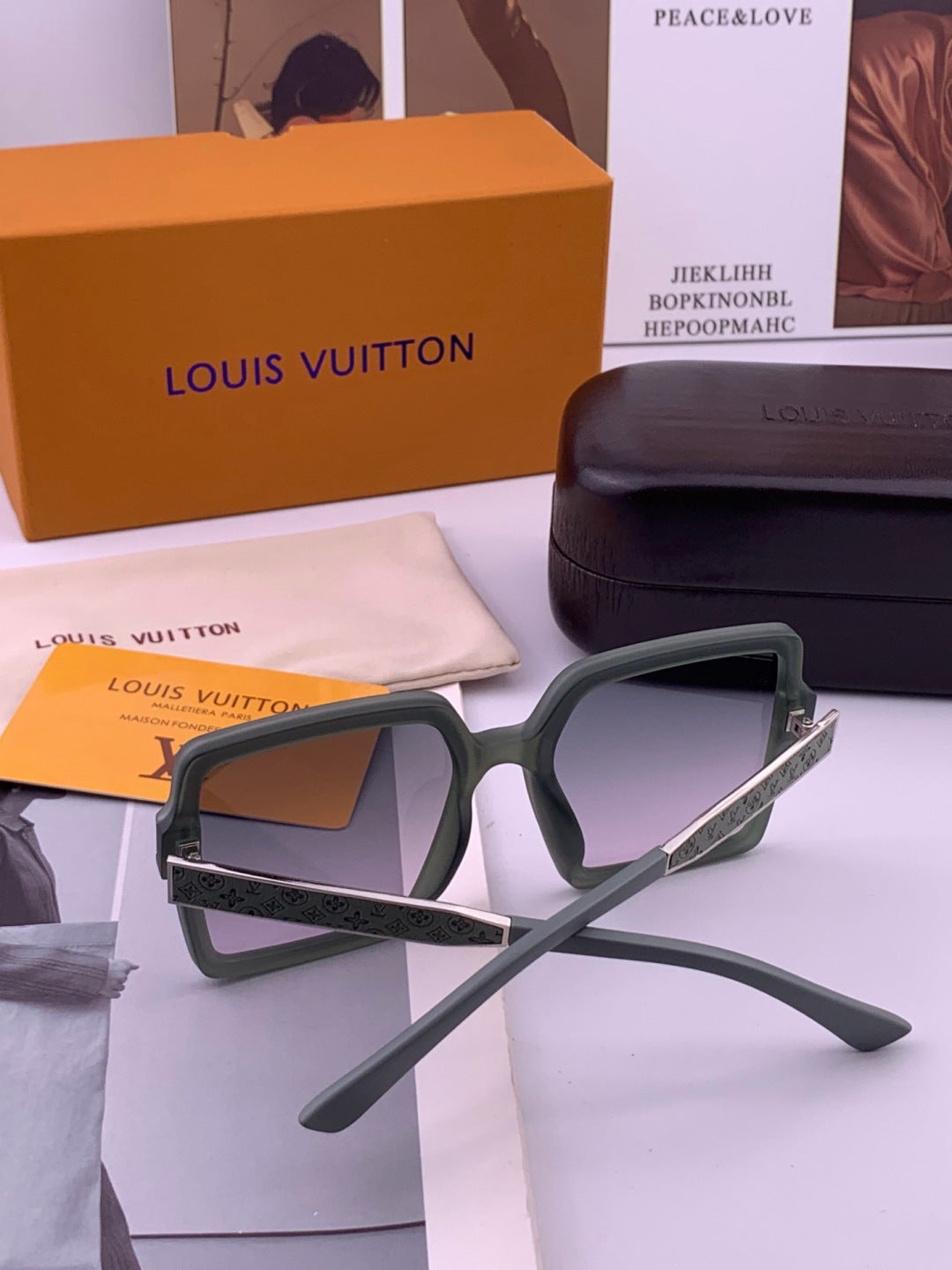 Louis Vuitton L1577 Polarized Square Gray Lens Sunglasses for Men & W - 357615 - detail image 7