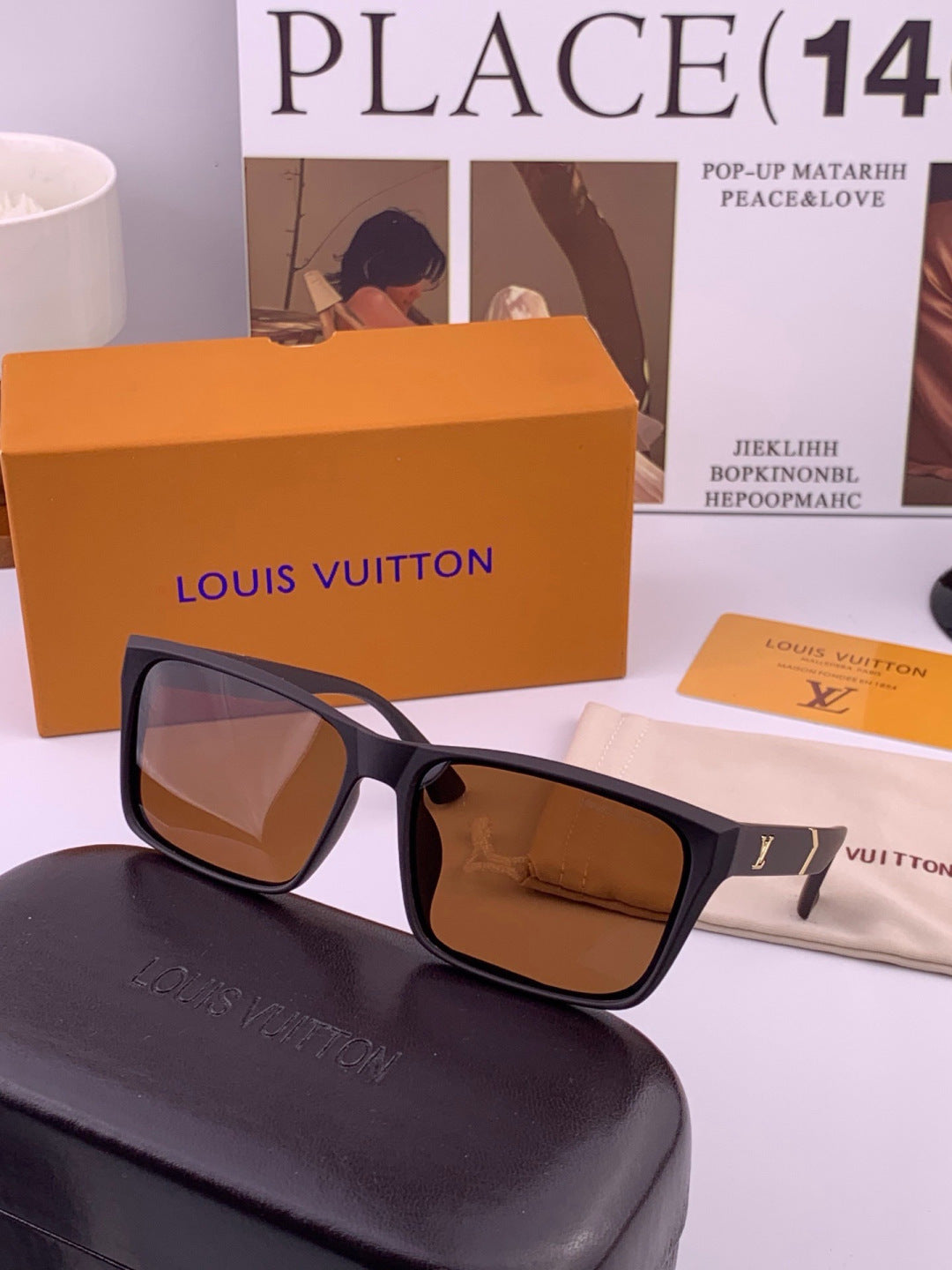 Louis Vuitton Fashion Gold Lens Sunglasses for Men & Women - 357617 - detail image 4