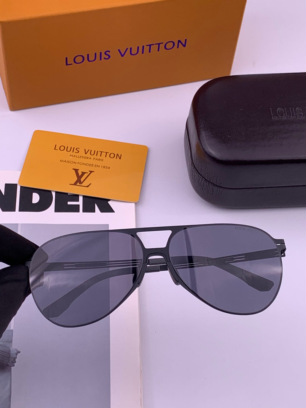 Louis Vuitton L199 Fashion Gold Lens Sunglasses for Men & Women - 371450