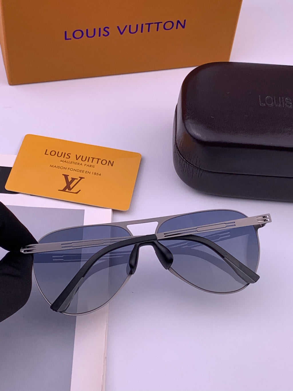 Louis Vuitton L199 Fashion Gold Lens Sunglasses for Men & Women - 371451 - detail image 6