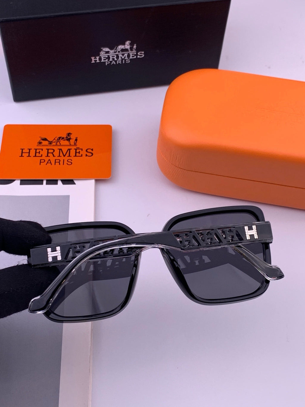 Hermès H7993 Square Black Lens Sunglasses for Men & Women - 372640 - detail image 4