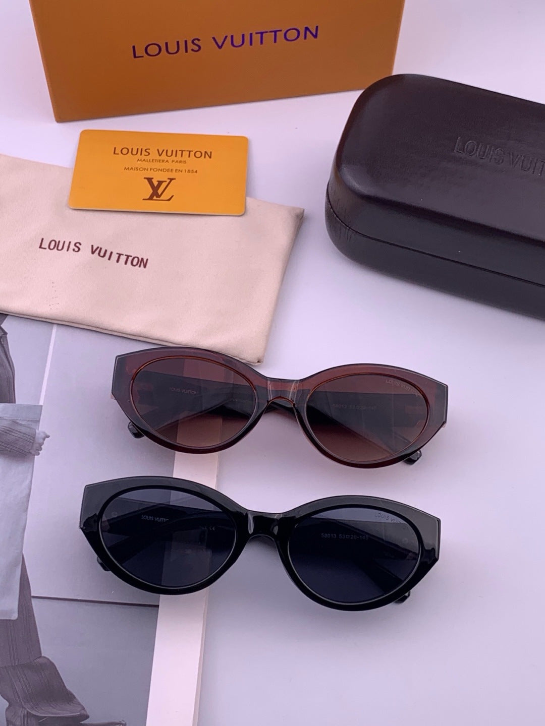 Louis Vuitton L15803 Square Black Lens Sunglasses for Women - 371444 - detail image 7