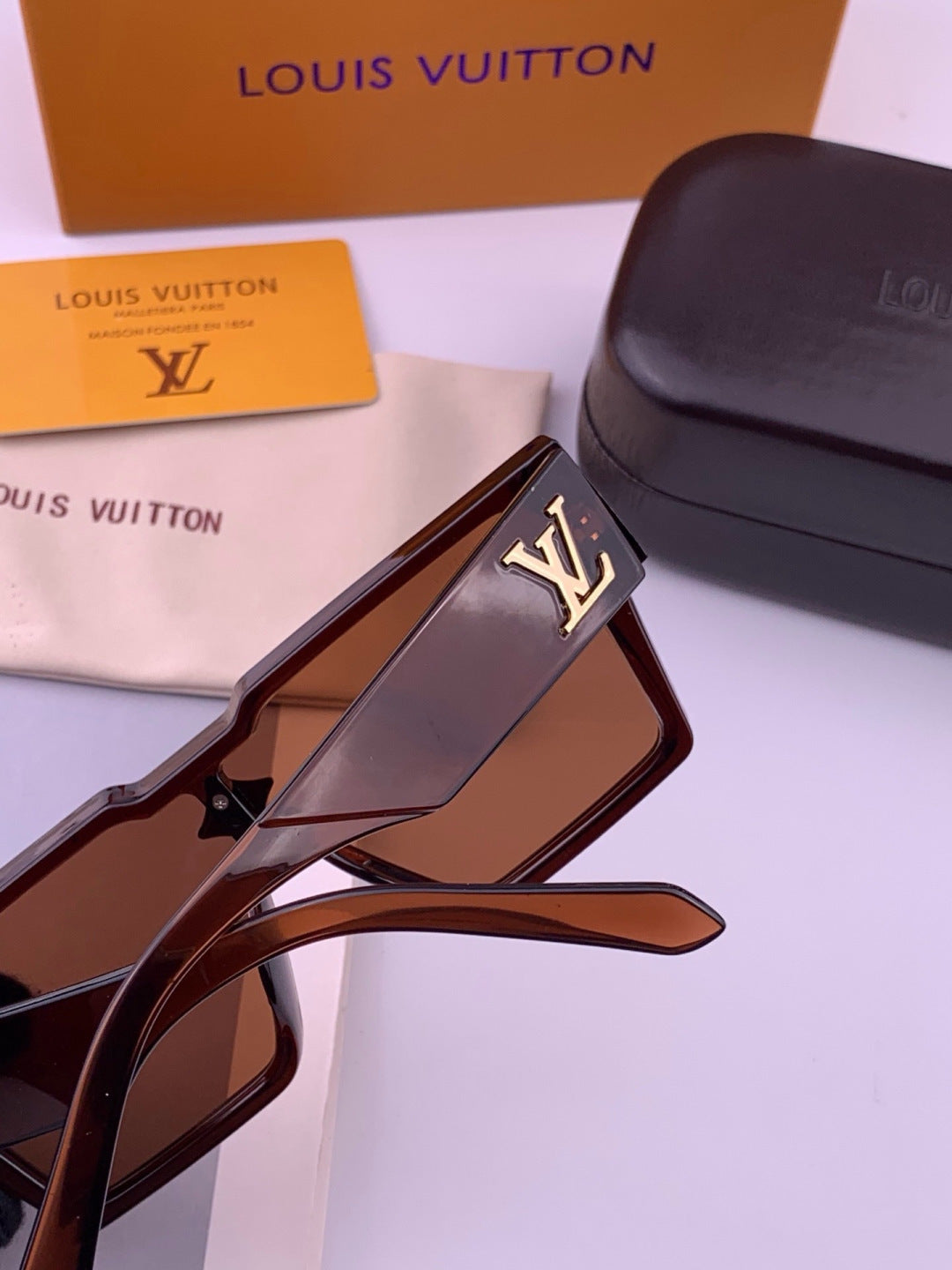 Louis Vuitton L7600 Square Black Lens Sunglasses for Women - 371446 - detail image 5