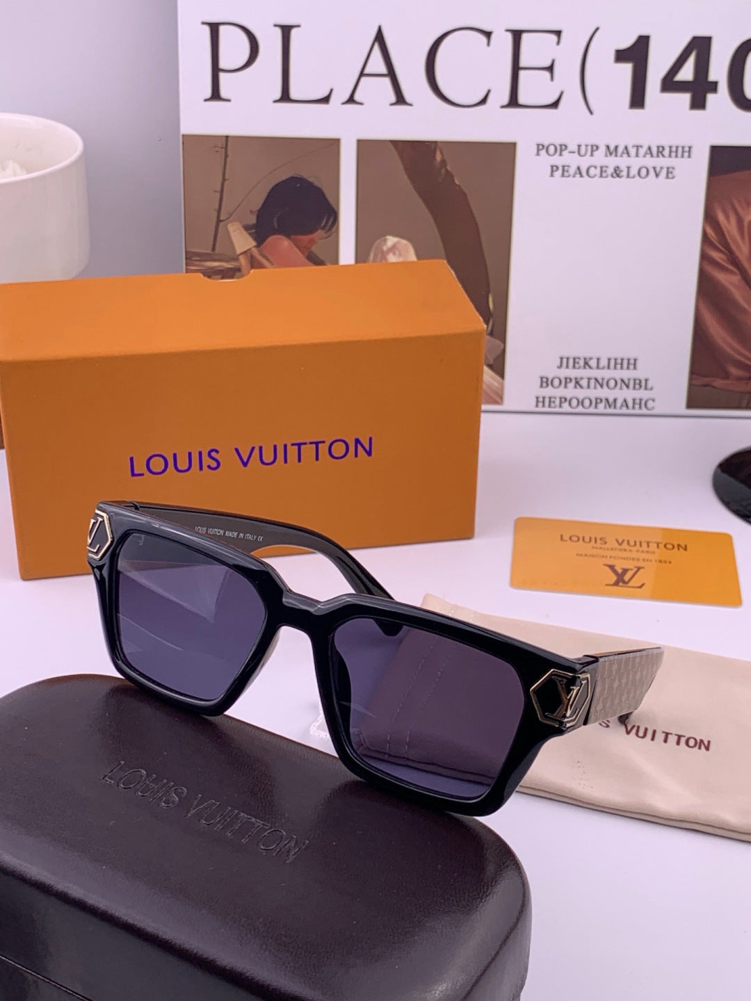 Louis Vuitton Fashion Gold Lens Sunglasses for Men & Women - 371448 - detail image 3