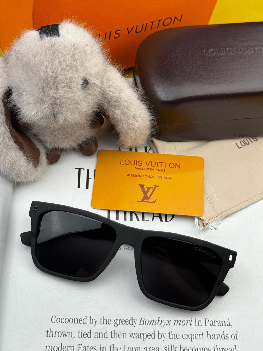 Louis Vuitton L8510 Square Gold Lens Sunglasses for Men & Women - detail image 5