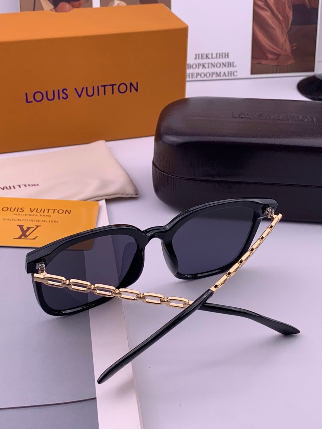 Louis Vuitton L8233 Oversized Gold Lens Sunglasses for Men & Women - 371345 - detail image 6