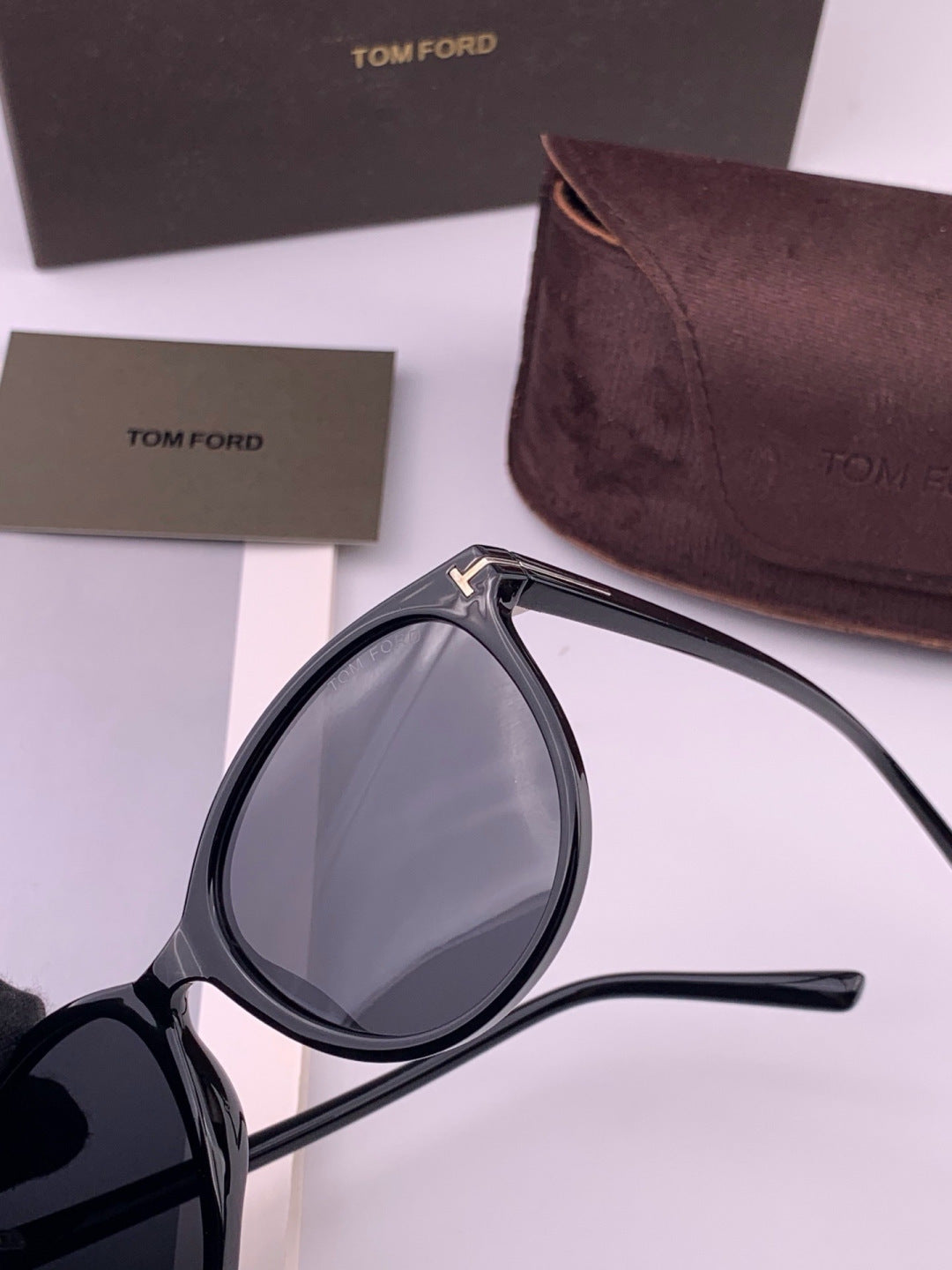 Tom Ford TF6221 Polarized Fashion Black Lens Sunglasses for Men & Wom - 372584 - detail image 4