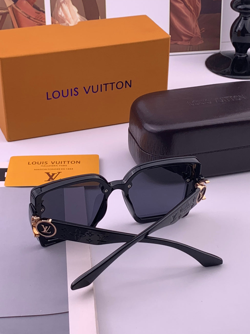 Louis Vuitton L8623 Square Black Lens Sunglasses for Men & Women - 371336 - detail image 7