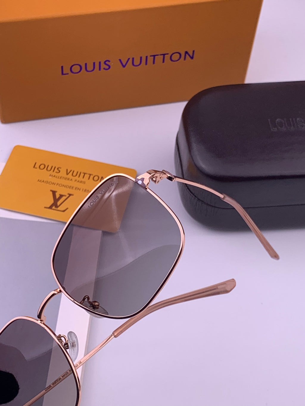 Louis Vuitton 5303 Polarized Aviator Purple Lens Sunglasses for Men & - 371339 - detail image 3