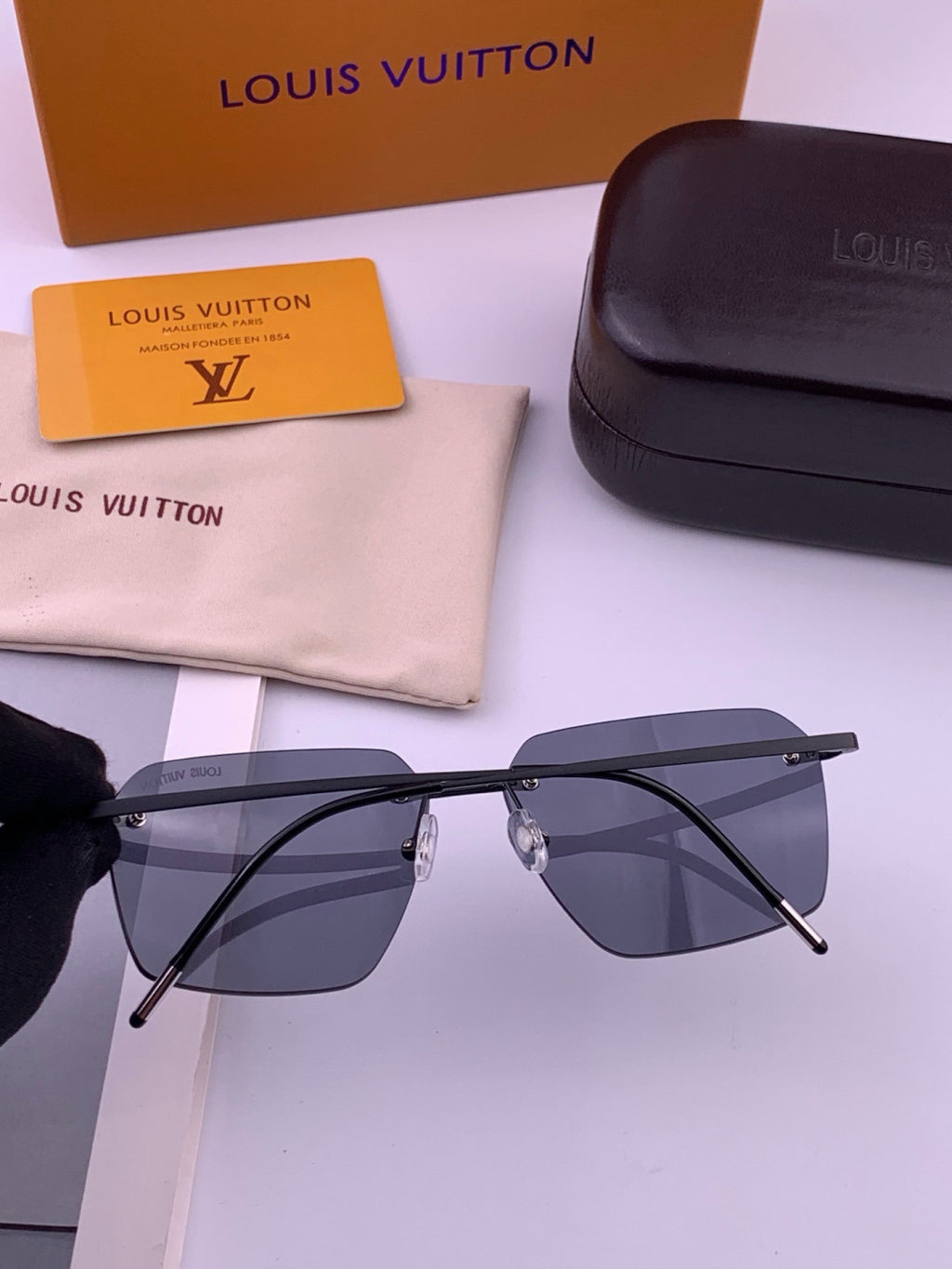 Louis Vuitton L2253 Polarized Aviator Blue Lens Sunglasses for Men - 371313 - detail image 7