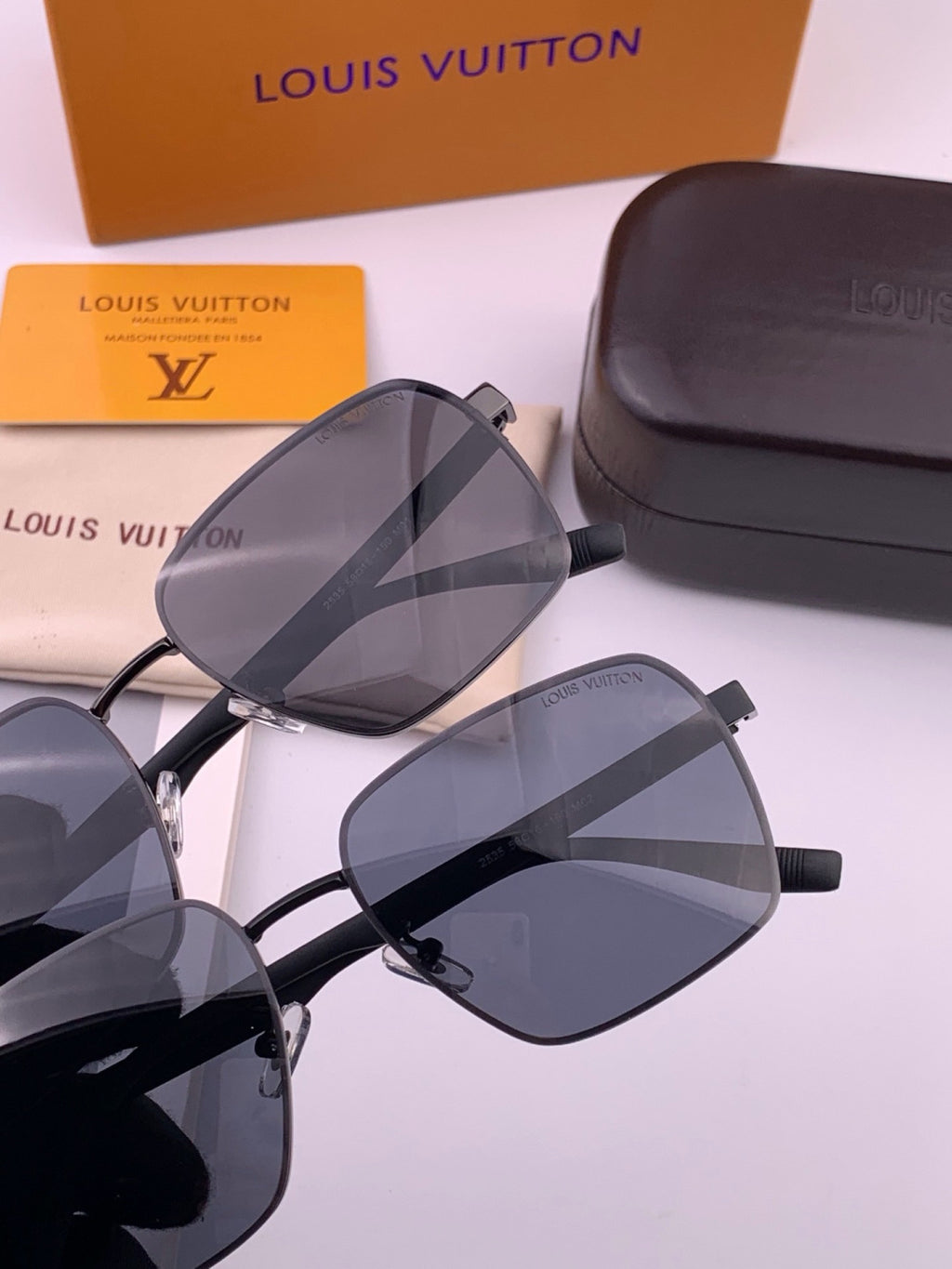 Louis Vuitton L5253 Polarized Aviator Blue Lens Sunglasses for Men - 371316 - detail image 5