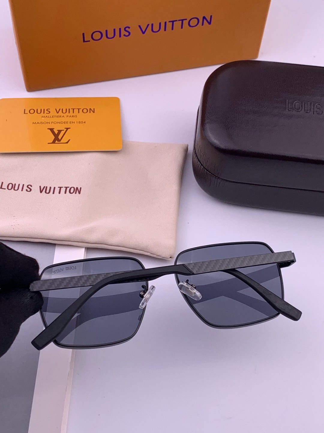 Louis Vuitton L5253 Polarized Aviator Blue Lens Sunglasses for Men - 371316 - detail image 7