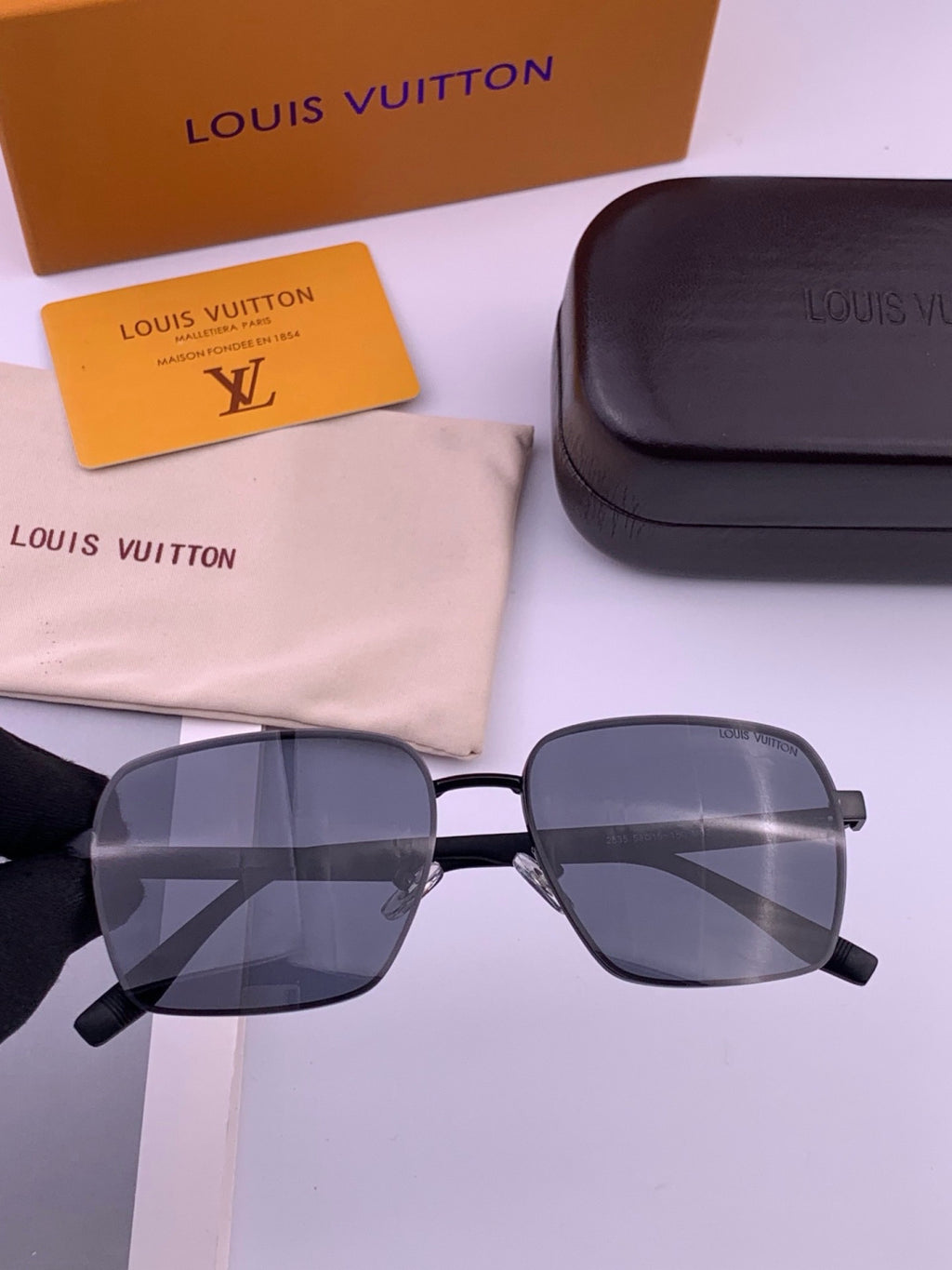 Louis Vuitton L5253 Polarized Aviator Blue Lens Sunglasses for Men - 371316 - detail image 2