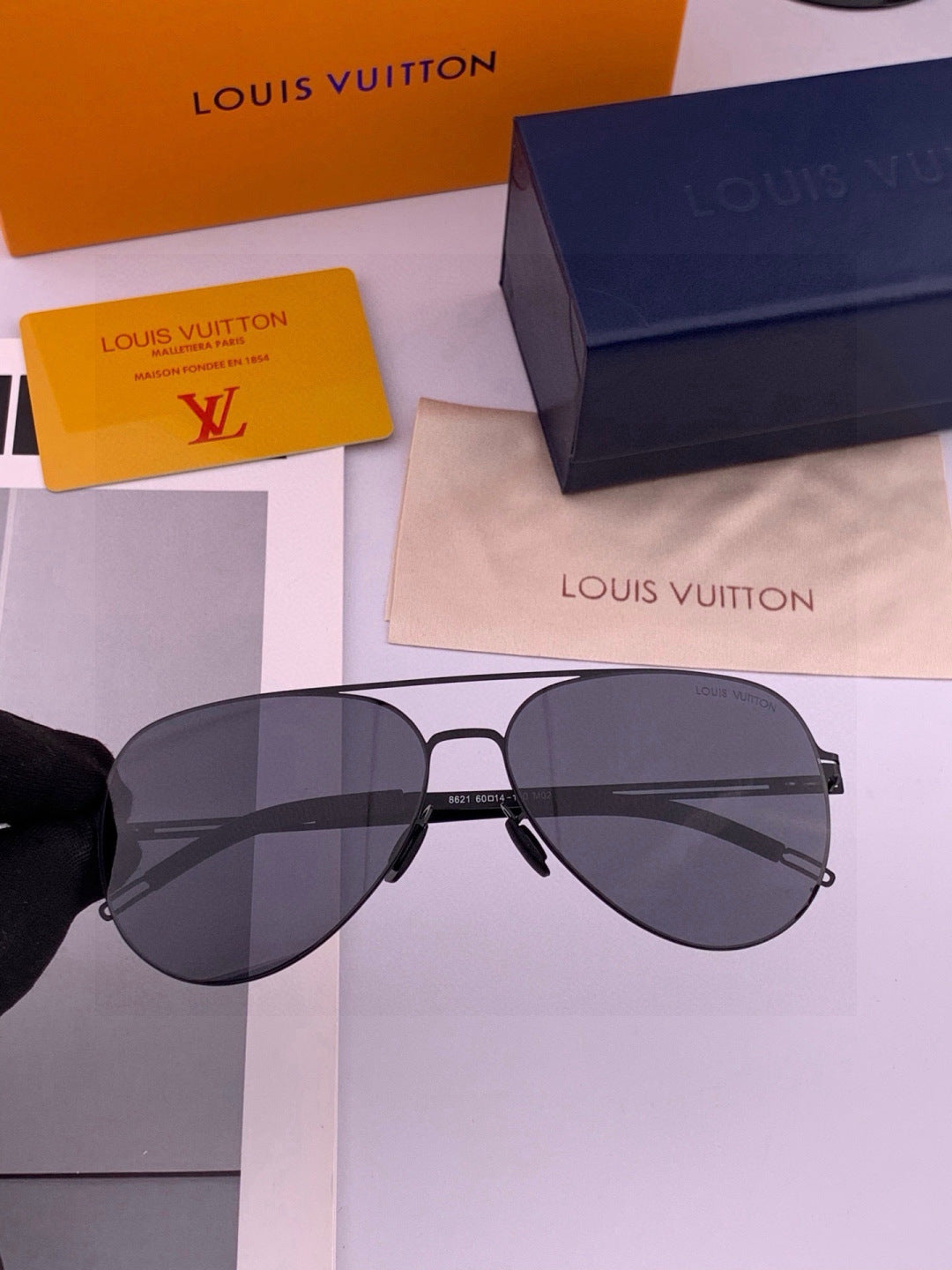 Louis Vuitton L1862 Fashion Red Lens Sunglasses for Men & Women - 371318