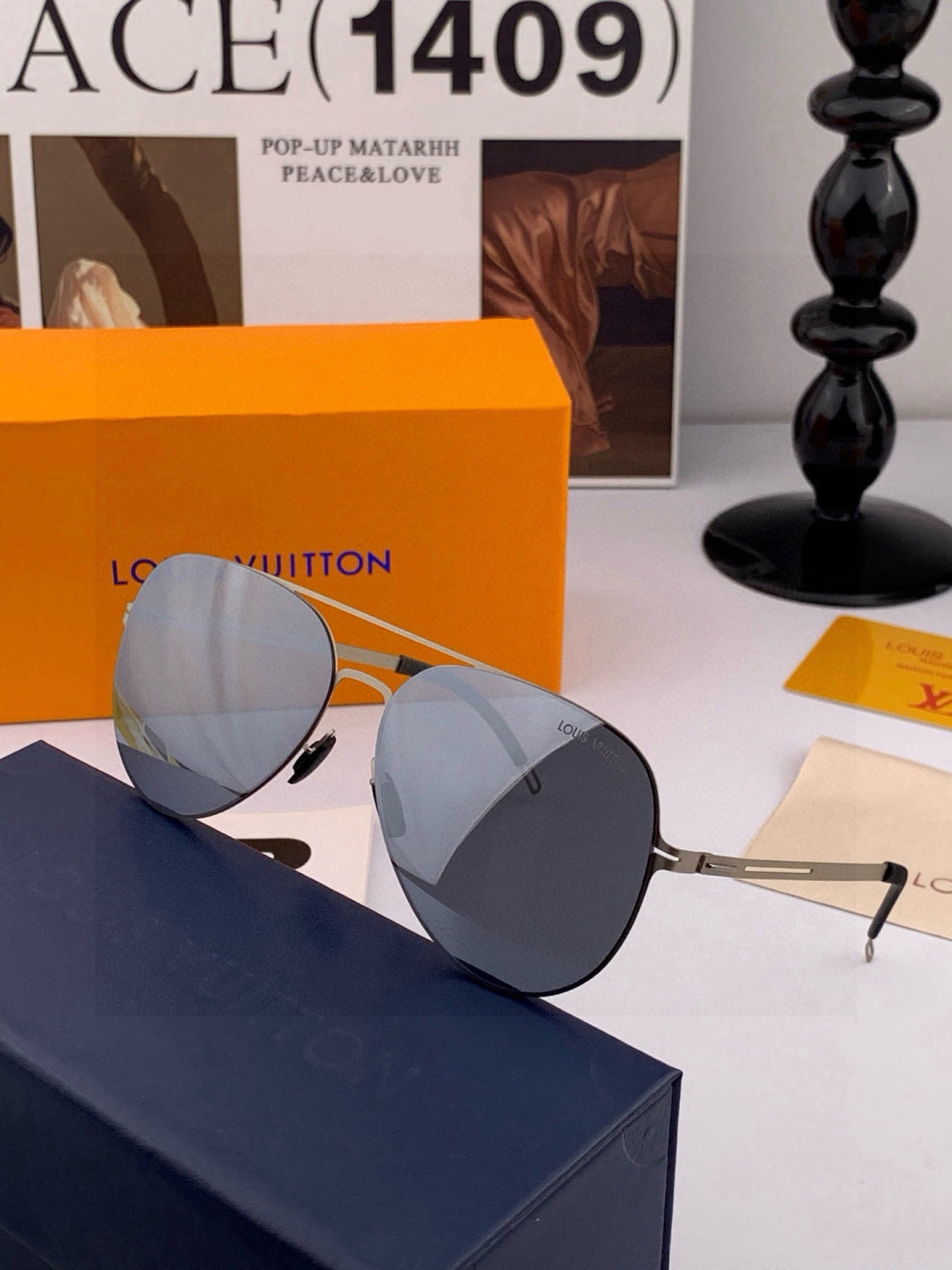 Louis Vuitton L1862 Fashion Red Lens Sunglasses for Men & Women - 371318 - detail image 5