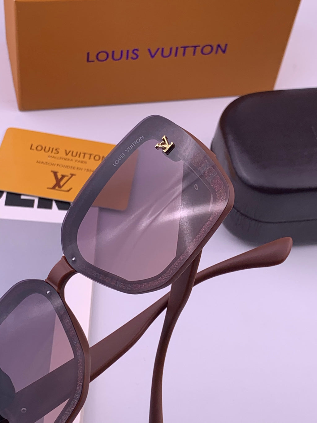 Louis Vuitton L2990 Square Black Lens Sunglasses for Men & Women - 371320 - detail image 2