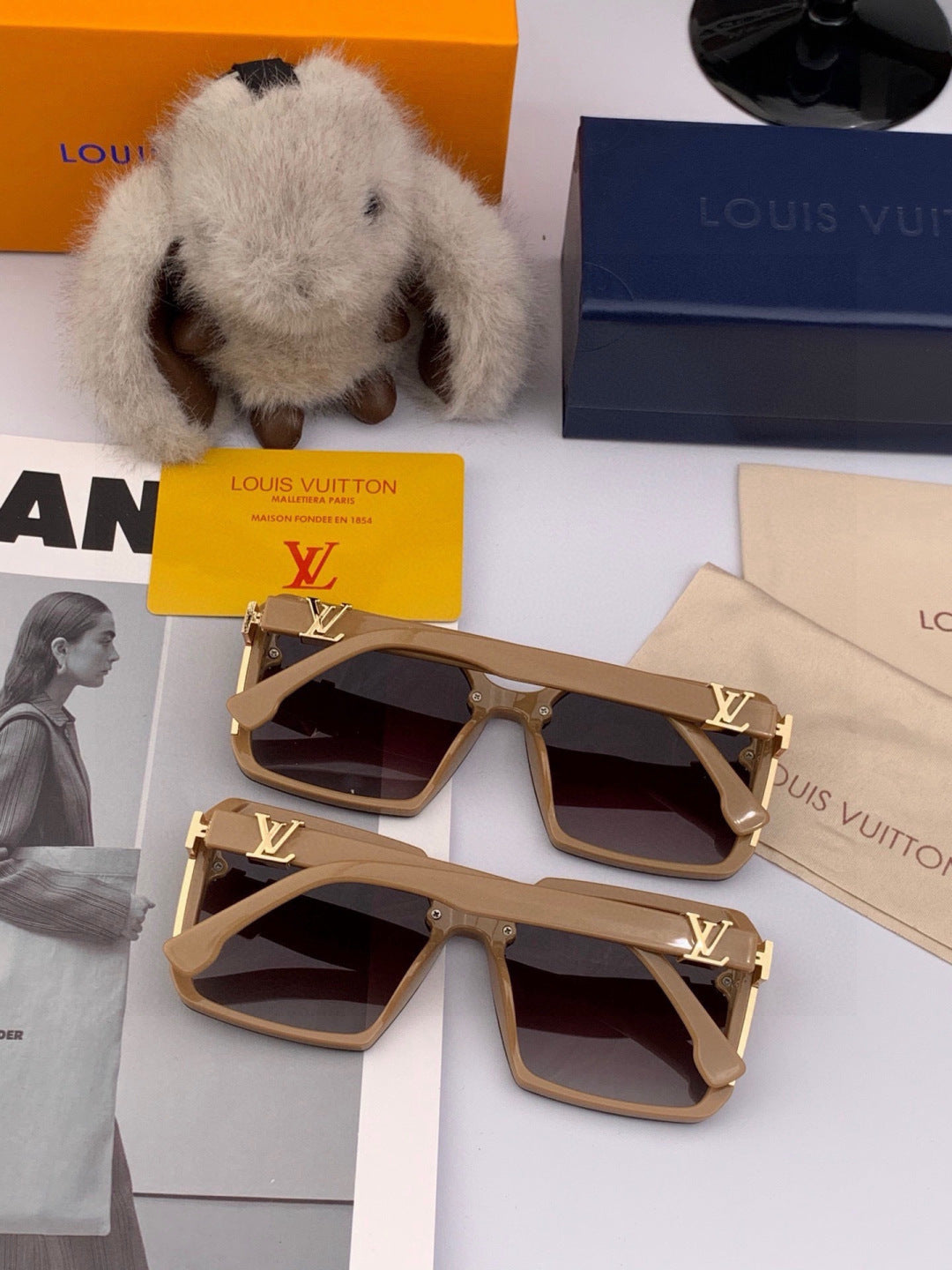 Louis Vuitton L5230 Square Red Lens Sunglasses for Men & Women - 371309 - detail image 6